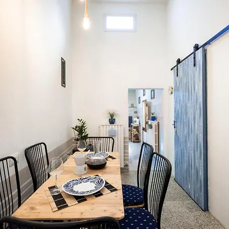 Dimora Sophie بيت للعطل *